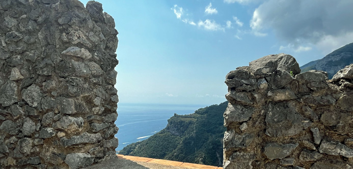 Ausblick beim Wandern an der Amalfi Küste